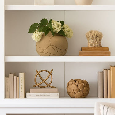 VASE IN RUSTIC TERRACOTTA