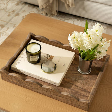 TRAY SCALLOPED IN MANGO WOOD