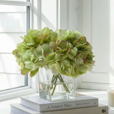 GREEN HYDRANGEA IN CUBED GLASS SET IN FAUX WATER (SMALL)