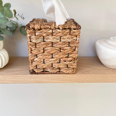 Tissue/Napkin Box Cover in woven Seagrass